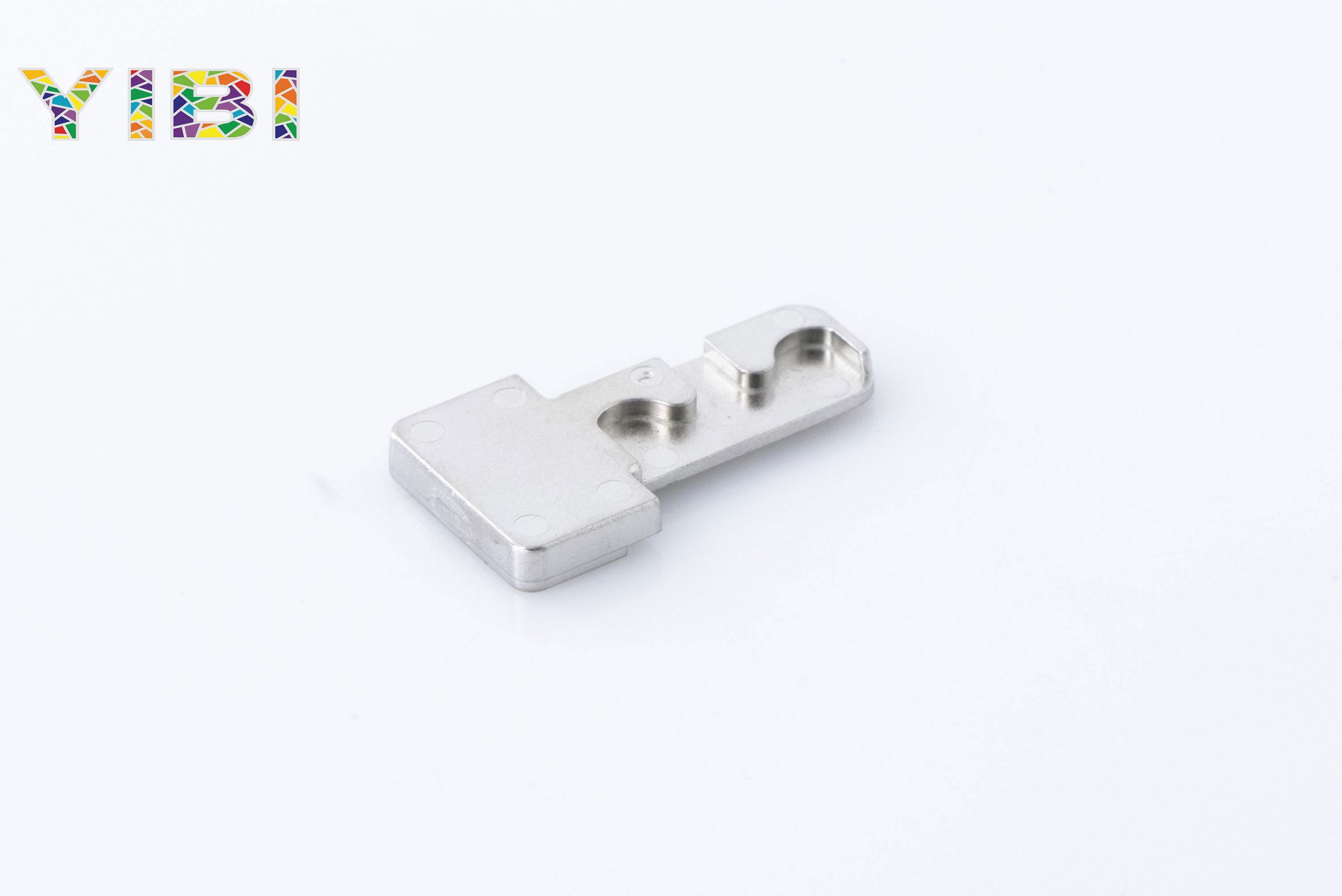 汽车内的精密零件